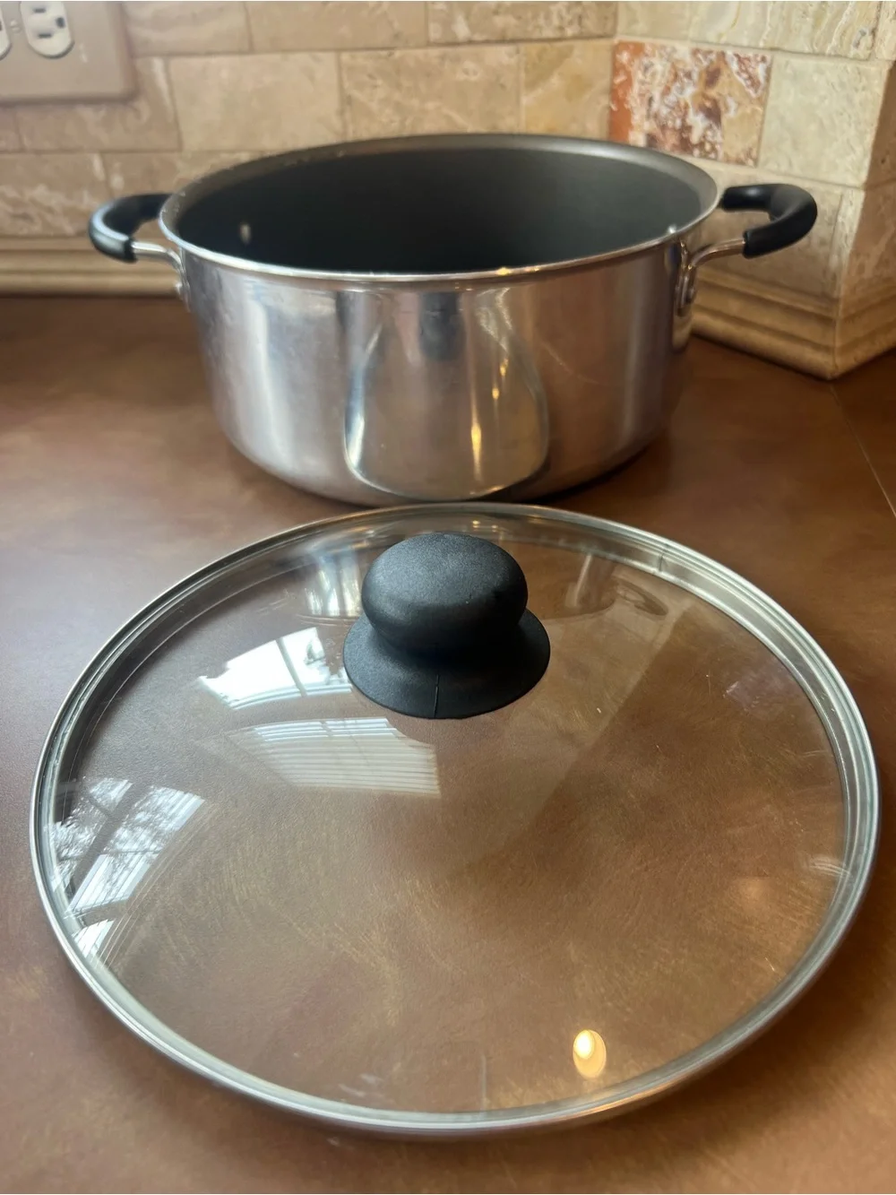 Stainless Steel Nonstick Stockpot 3-4 Quarts with Glass Lid and Black Handles